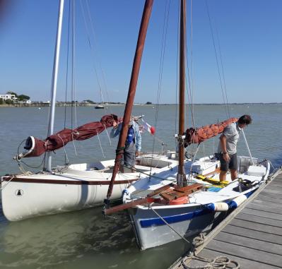 Le major and chico mendes tying up at fouras sud