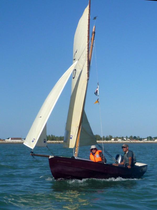 Coble Valentine iv leaving chateau d oleron